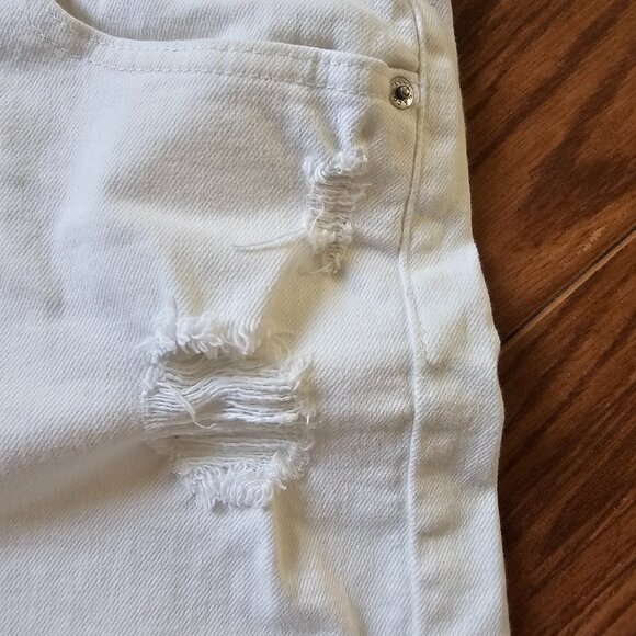 Levi’s White Mid Length Denim Shorts | Size 30 High Rise Cuffed Jean Shorts - Picture 4 of 5